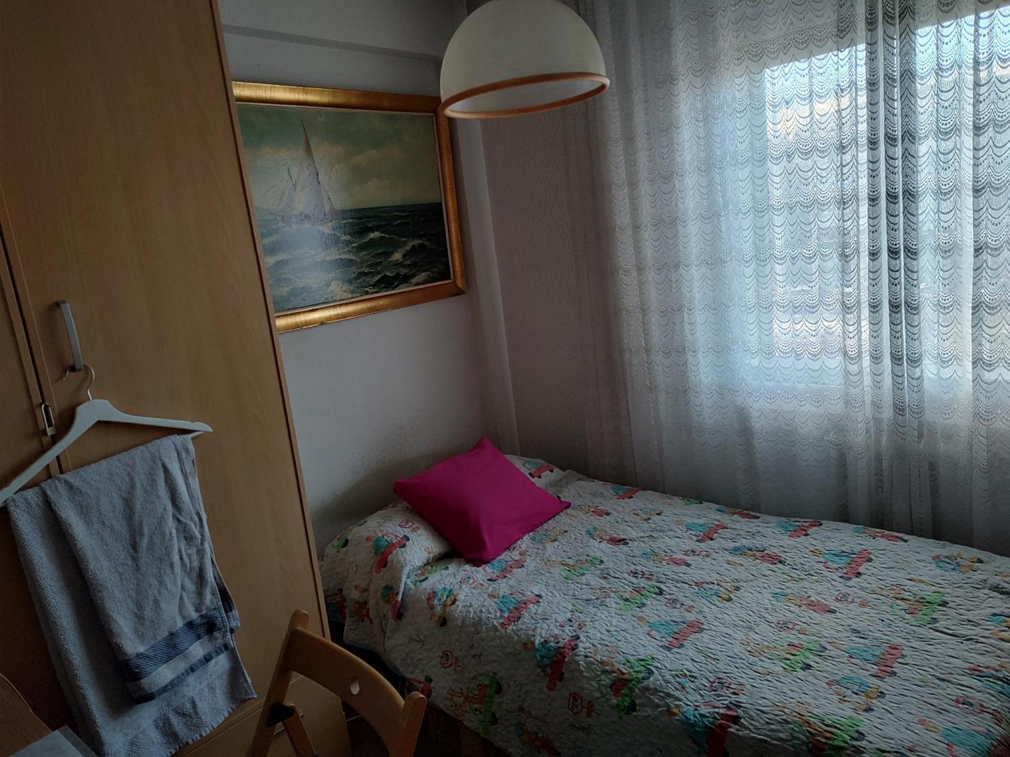 Privada Alameda De Osuna Habitación en casa particular Madrid